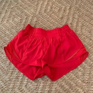 hotty hot lululemon shorts size 2